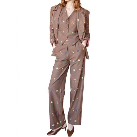 NEW CELIA B chesnut trousers in brown - Picture 3 of 4